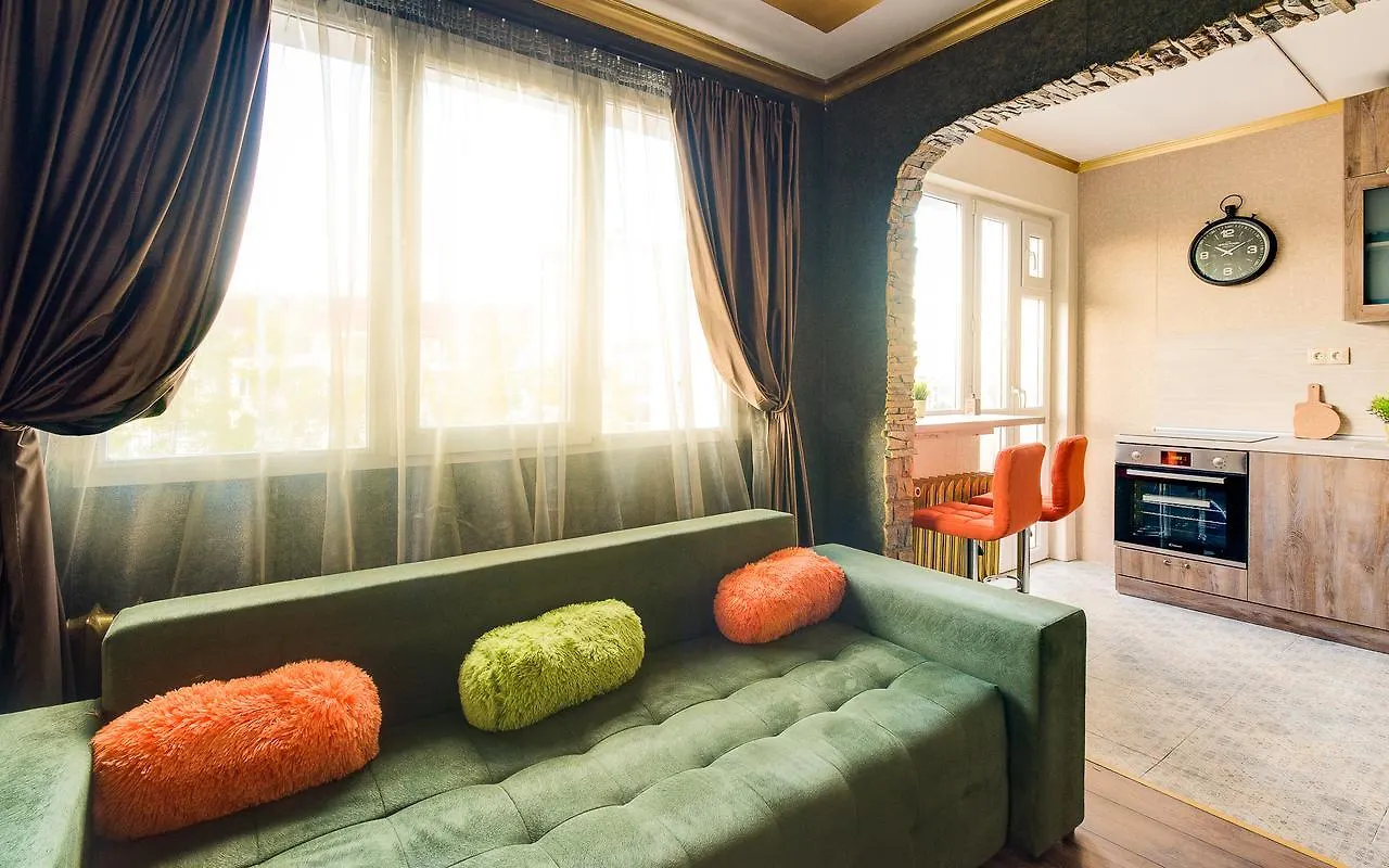 Unique Atmosphere With Golden Standard Design Sofia